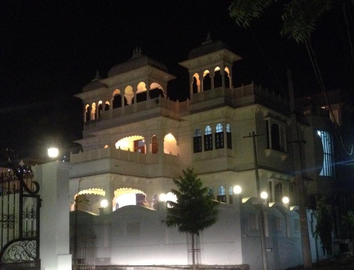 Royal Heritage Villa Удайпур Екстериор снимка